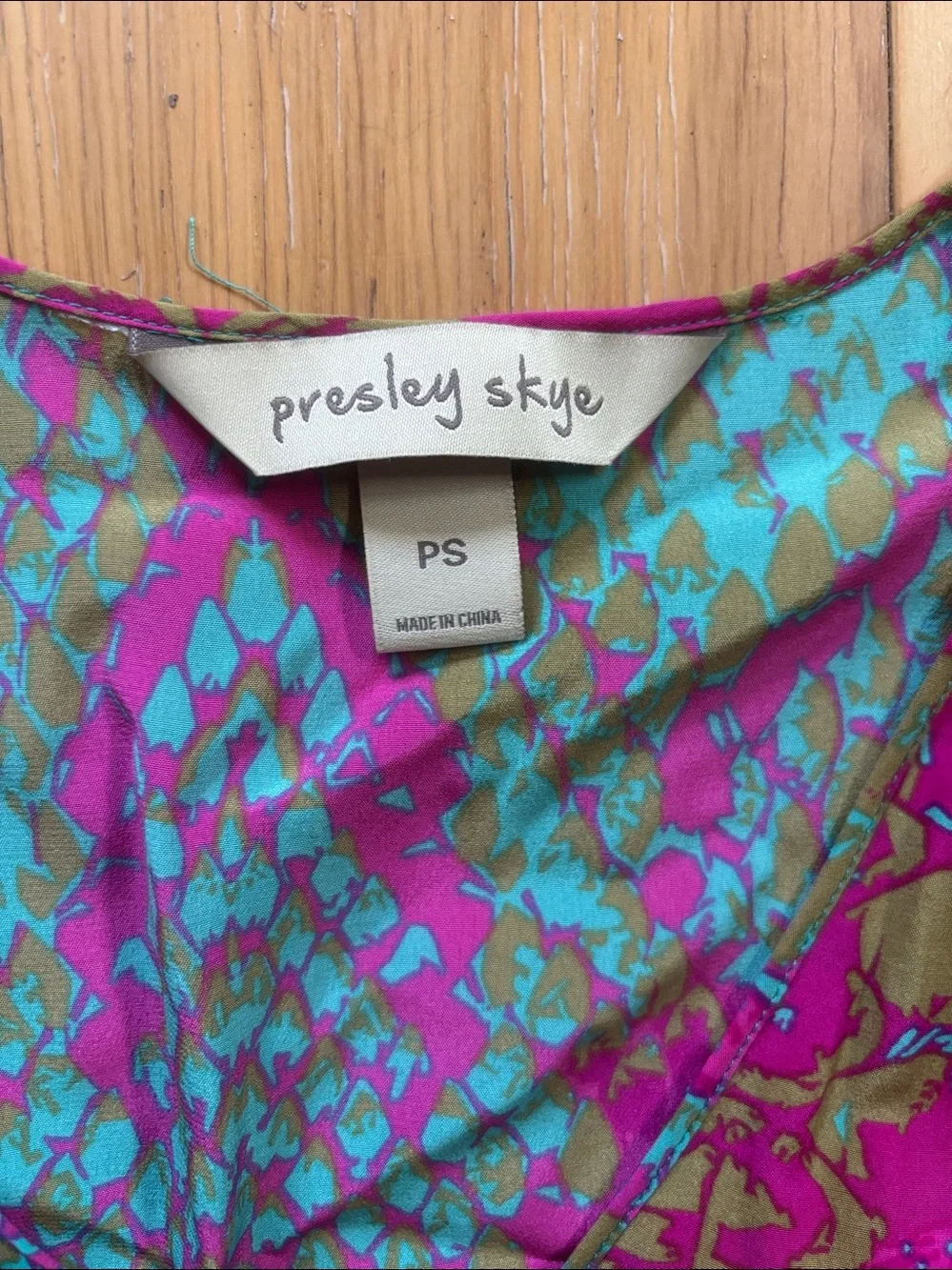 Presley Skye pink and aqua snakeskin print silk wrap dress size petite small.